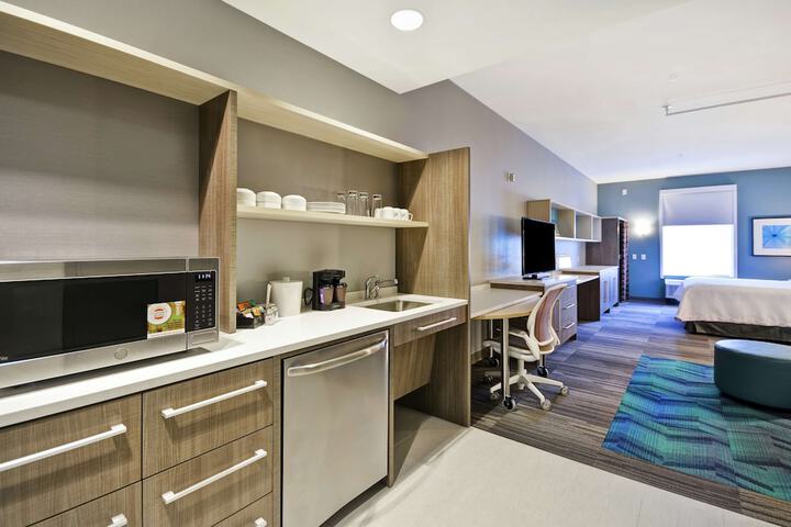 Room 30 of 49