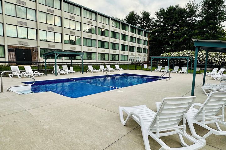 Pool 6 of 34