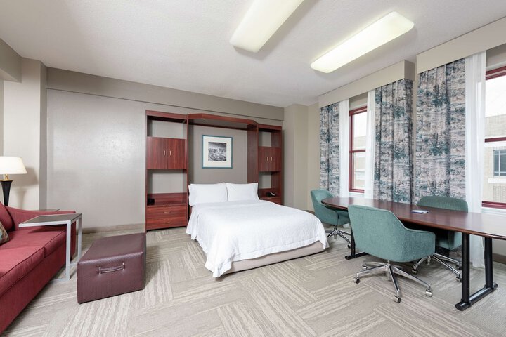 Room 26 of 62