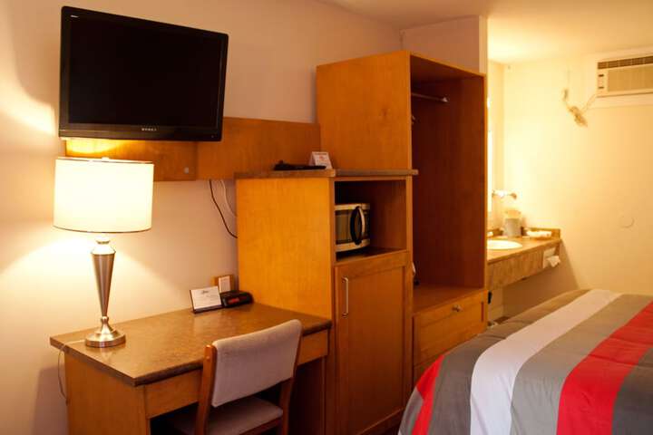 Room 31 of 63