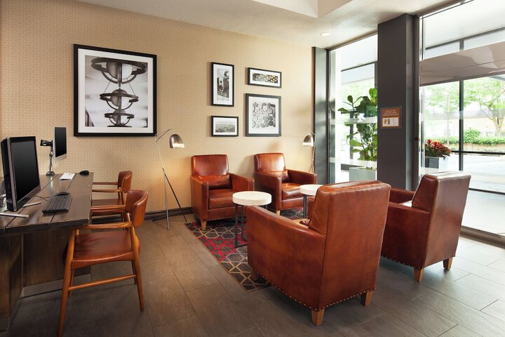 Hotel Interior 4 of 27