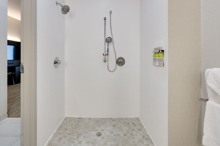 Room 29 of 48