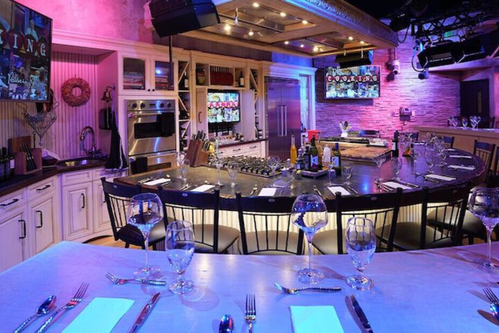 Mohegan Pennsylvania Casino Resort - Adults Only 21+