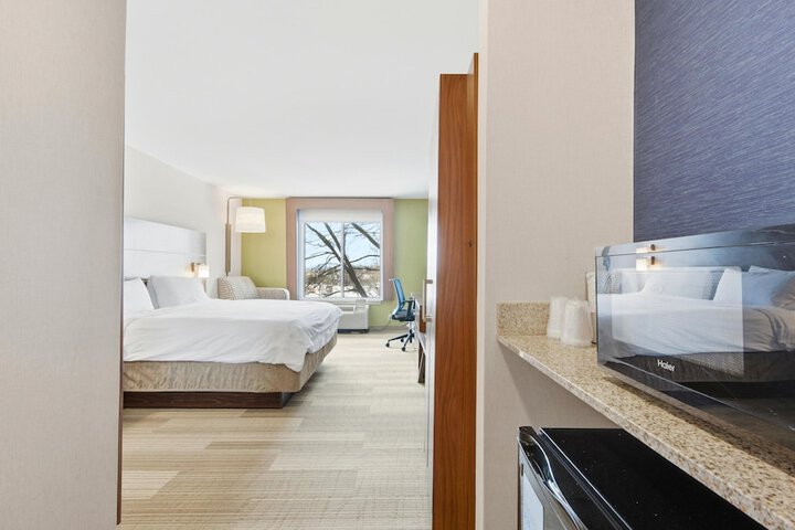 Holiday Inn Express & Suites Bethlehem Arpt-Allentown Area