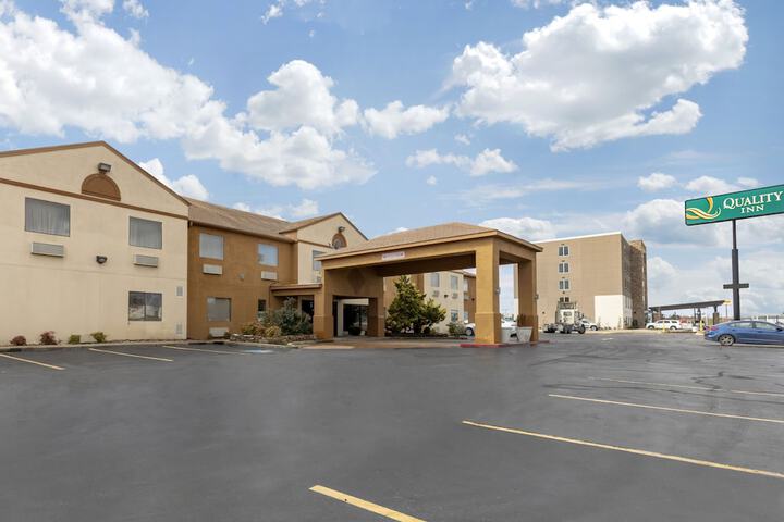 Hotel 3 of 35