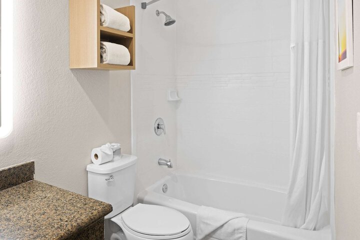 Room 20 of 31