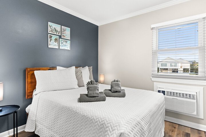 Room 70 of 164