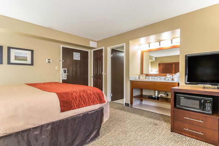 Room 16 of 50