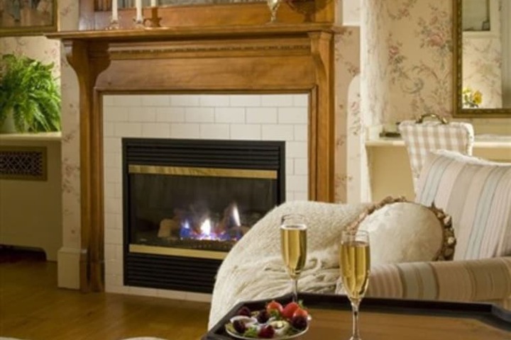 Berry Manor Inn