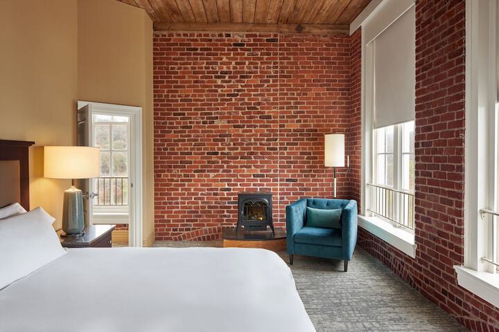 Craddock Terry Hotel Lynchburg, a Tribute Portfolio Hotel
