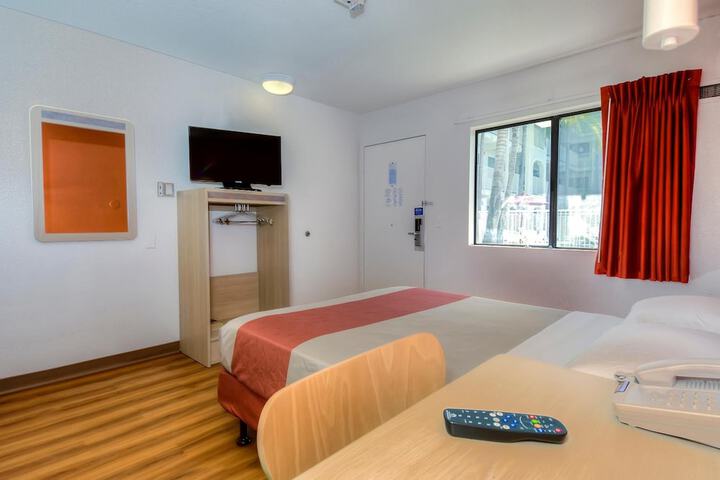 Room 29 of 50