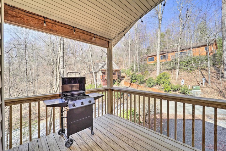 Mountain Getaway Home in a Resort Community!