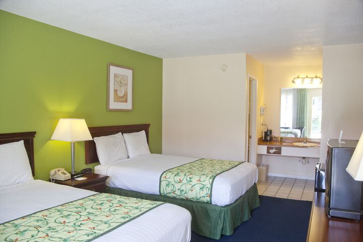 Room 14 of 27