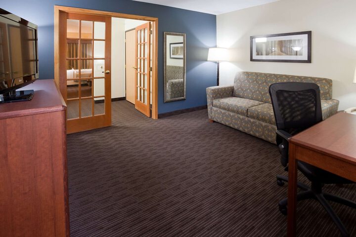Room 19 of 25