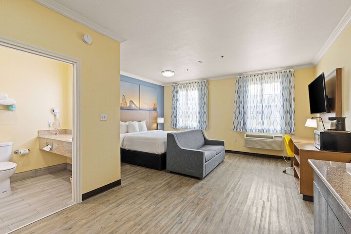 Room 60 of 68