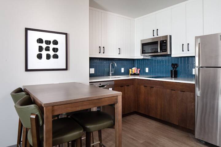 Staybridge Suites Iowa City Coralville by IHG