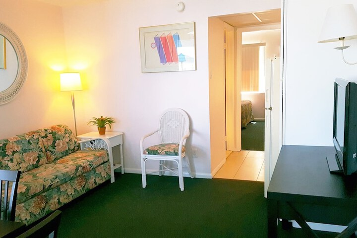 Room 20 of 33
