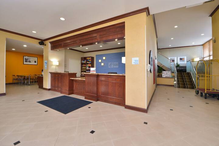Hotel Interior 12 of 36