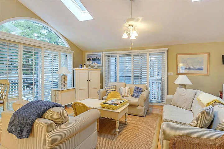 101 Elizabeth Ct S.b. by Long & Foster