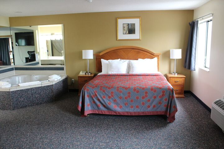 American Inn and Suites Ionia