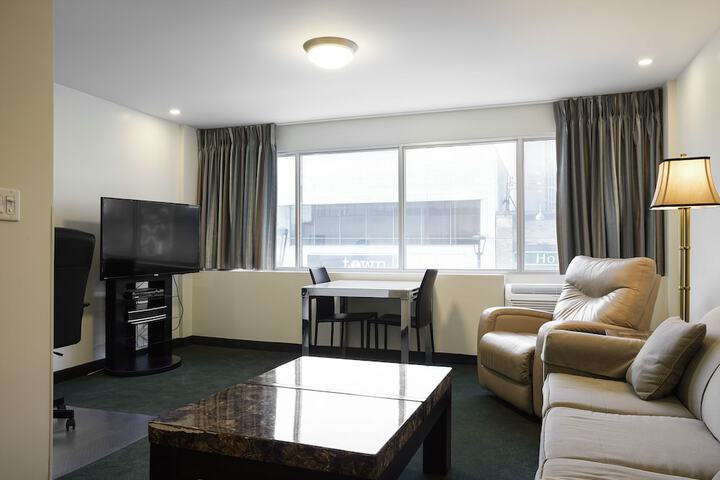 Room 12 of 49