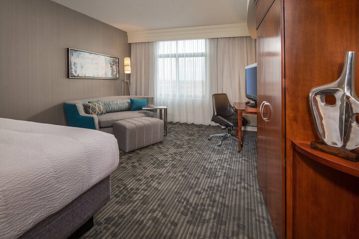 Room 25 of 44