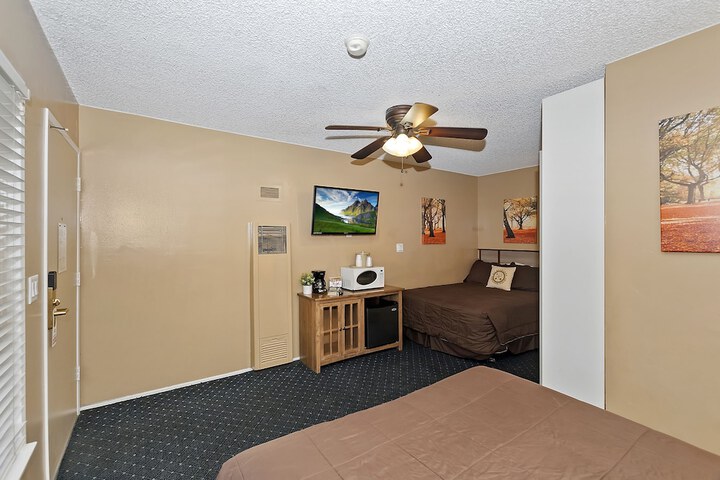 Robinhood Resort