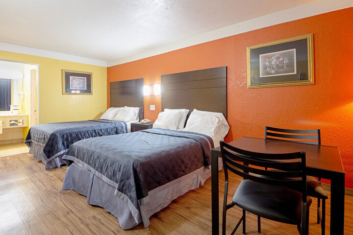 Room 21 of 44
