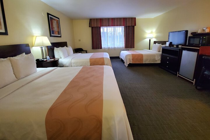Room 42 of 76