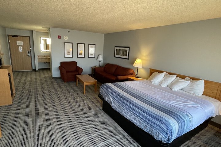 Room 27 of 111
