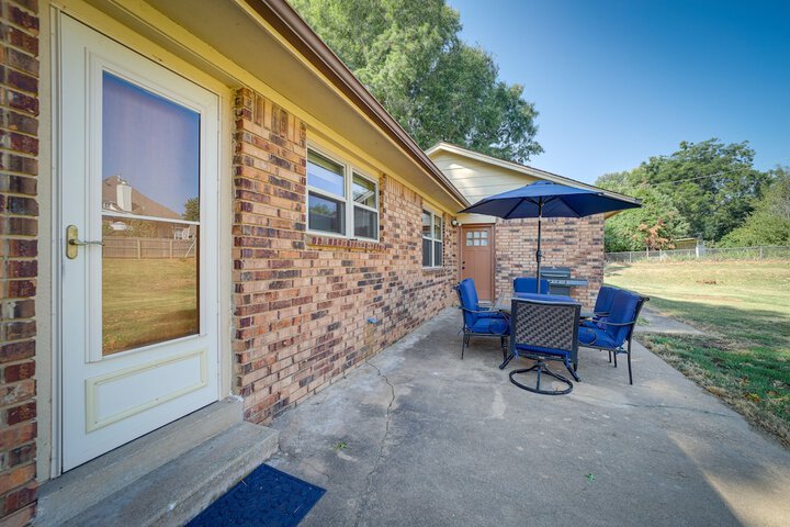 Quiet Oklahoma Home - Close to Golf Courses!