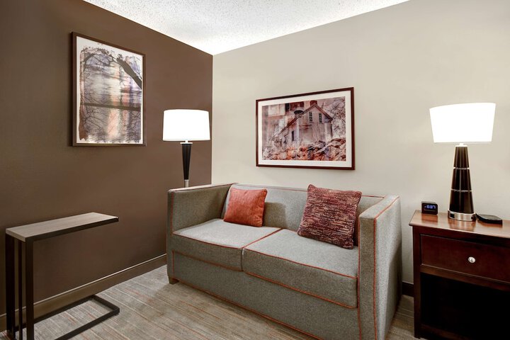 Room 18 of 65