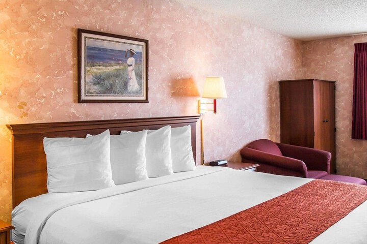 Room 21 of 49