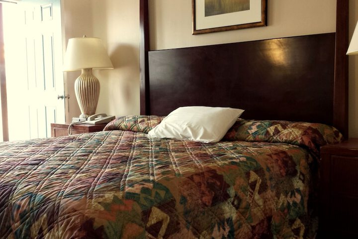 Room 13 of 26