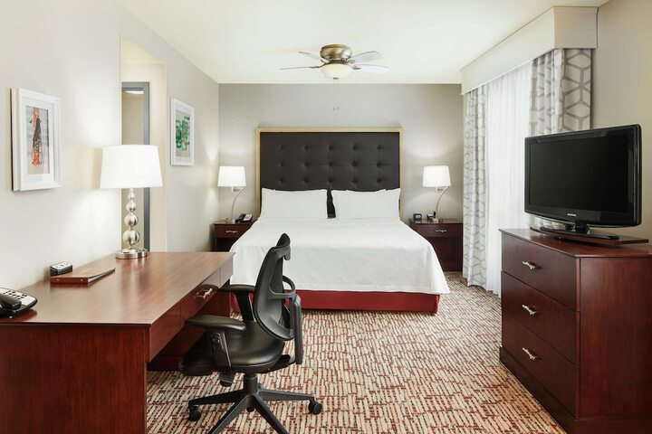Room 21 of 27