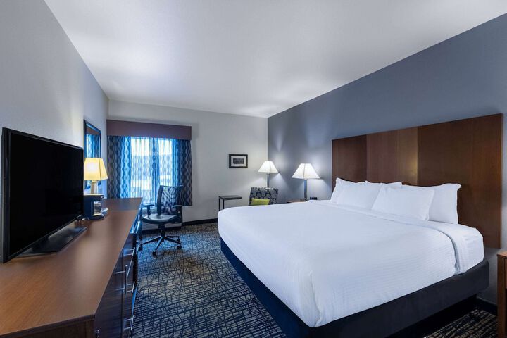 La Quinta Inn & Suites by Wyndham Morgantown