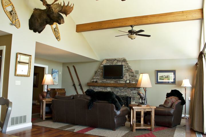 The Mountain Top Inn & Resort