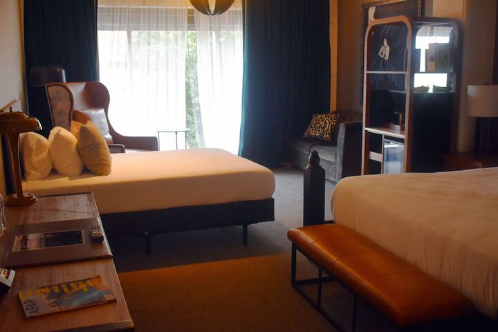 Room 37 of 49