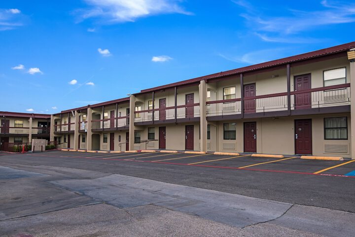 Hotel 2 of 24