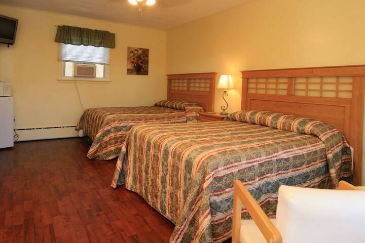 Room 33 of 42
