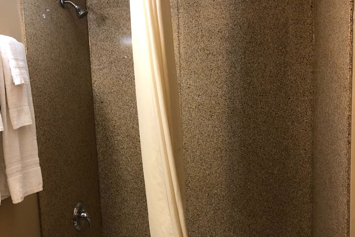 Riverton Inn & Suites