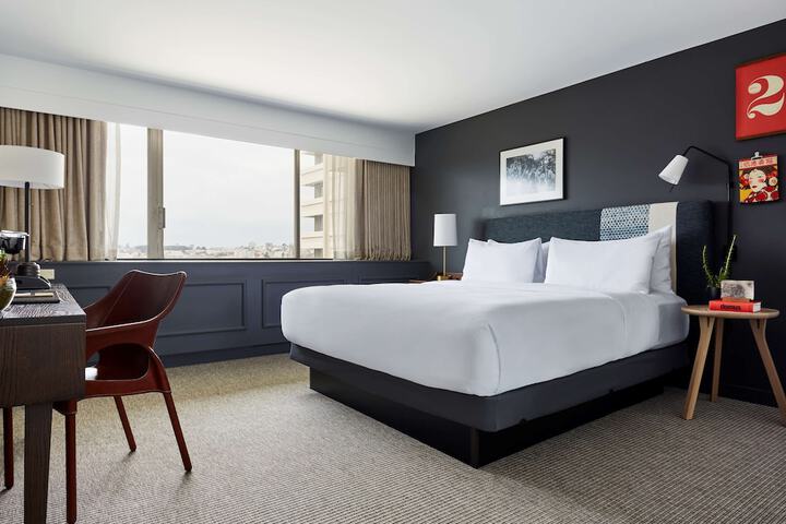 Room 21 of 70