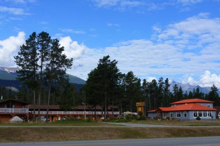 Hotel 6 of 30