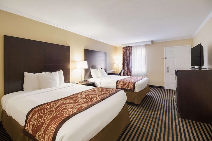 Room 15 of 24