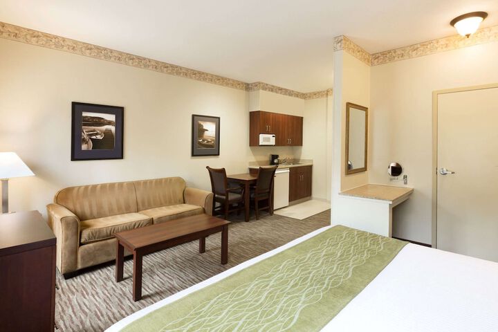 Room 26 of 42