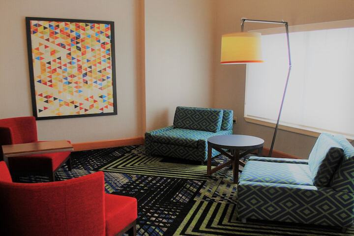 Holiday Inn Express Hotel & Suites Indianapolis North Carmel by IHG