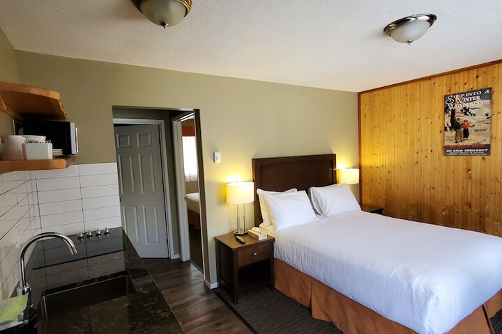 Room 15 of 66