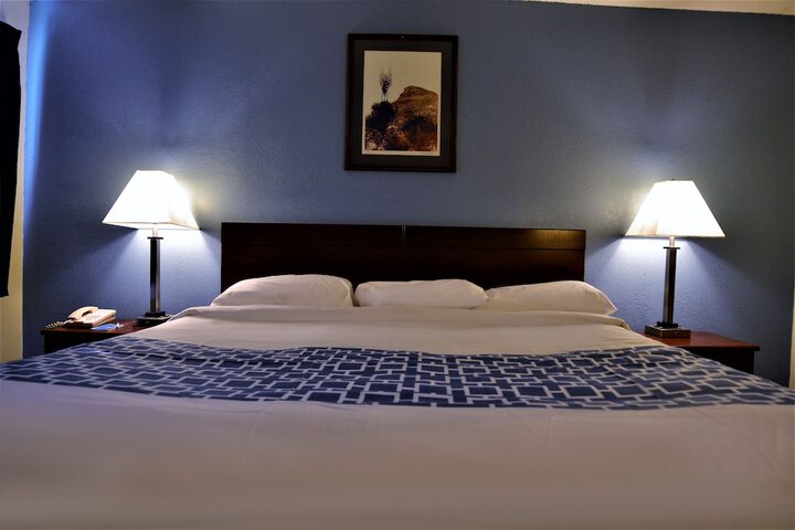 Room 14 of 42