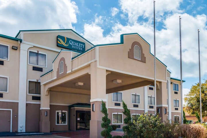 Hotel 4 of 58