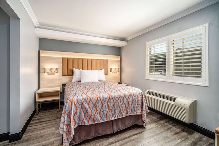 Room 22 of 45